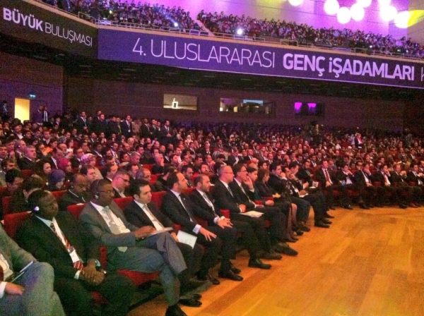 Uluslararası Genç Girişimcilik Kongresi Yoğun Bir Katılım İle Başladı!