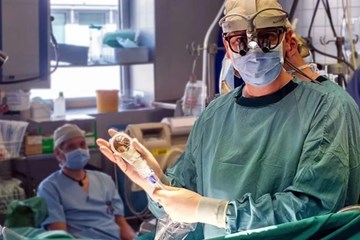 Tıp Dünyasında Yeni Buluş: Uzay Saç Kurutma Makinesi