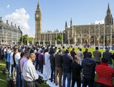 İngiltere’de Müslümanların Başarılı Olmaları Engelleniyor